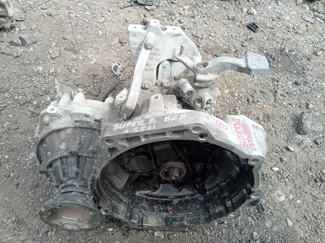 bontott SKODA SUPERB II Váltó (Mechanikus)