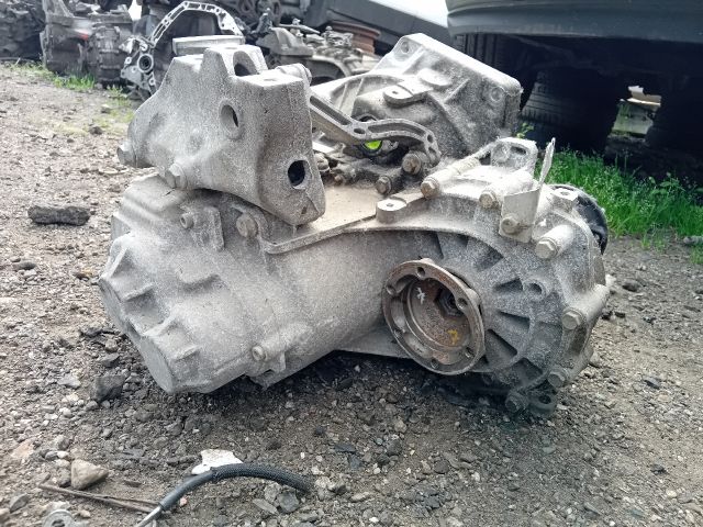 bontott SKODA SUPERB II Váltó (Mechanikus)