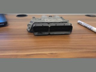 bontott SKODA SUPERB II Motorvezérlő