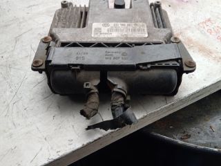 bontott SKODA SUPERB II Motorvezérlő