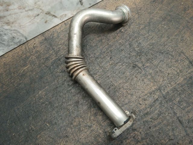 bontott SKODA SUPERB II EGR Hűtő Cső