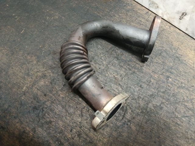 bontott SKODA SUPERB II EGR Hűtő Cső