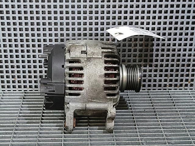 bontott SKODA SUPERB II Generátor