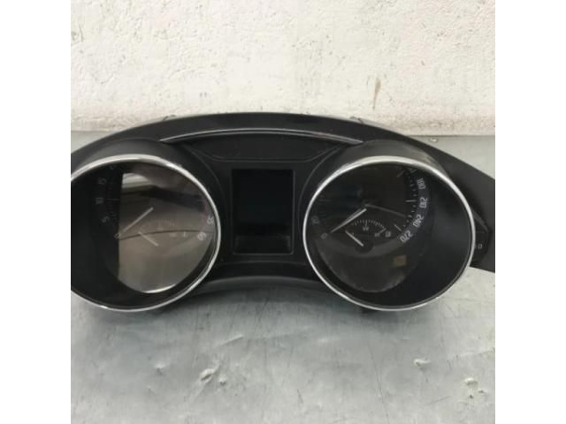 bontott SKODA SUPERB II Kilométeróra