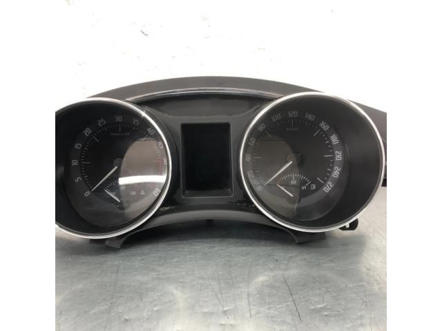 bontott SKODA SUPERB II Kilométeróra
