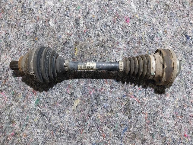 bontott SKODA SUPERB II Bal Féltengely