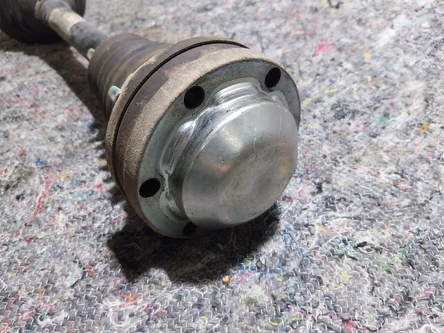 bontott SKODA SUPERB II Bal Féltengely