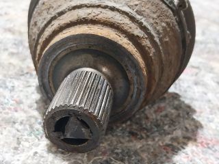 bontott SKODA SUPERB II Bal Féltengely