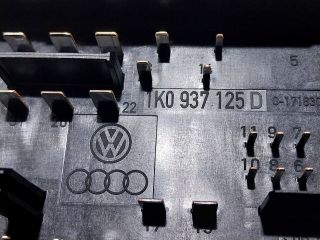 bontott SKODA SUPERB II Biztosítéktábla Motortér