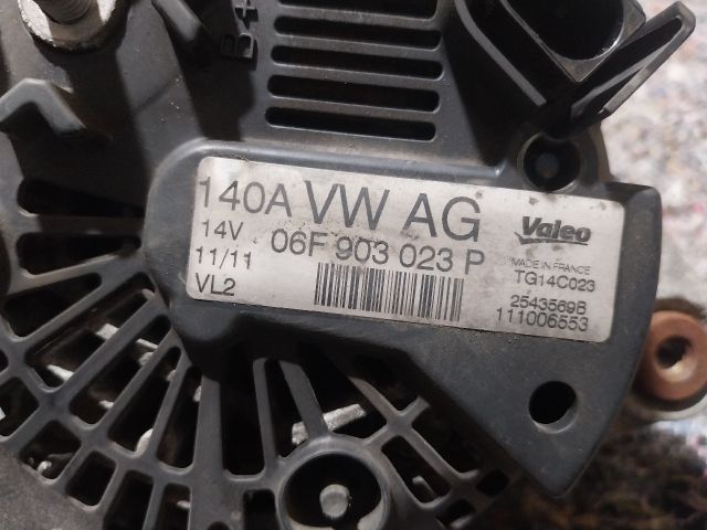 bontott SKODA SUPERB II Generátor