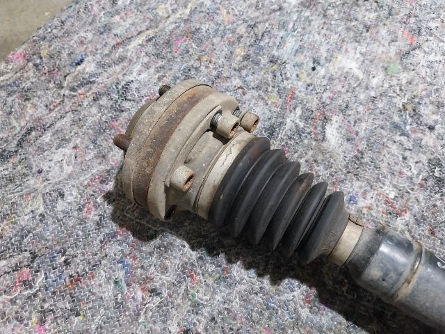 bontott SKODA SUPERB II Jobb Féltengely