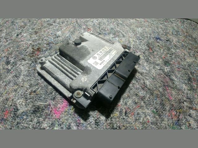 bontott SKODA SUPERB II Motorvezérlő