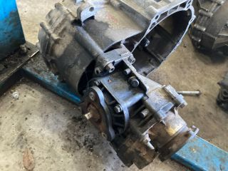 bontott SKODA SUPERB II Váltó (Mechanikus)