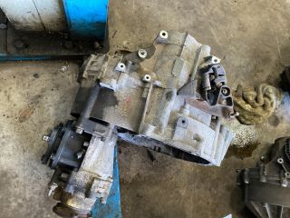 bontott SKODA SUPERB II Váltó (Mechanikus)