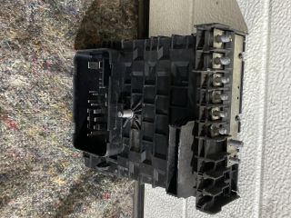 bontott SKODA SUPERB II Biztosítéktábla Motortér