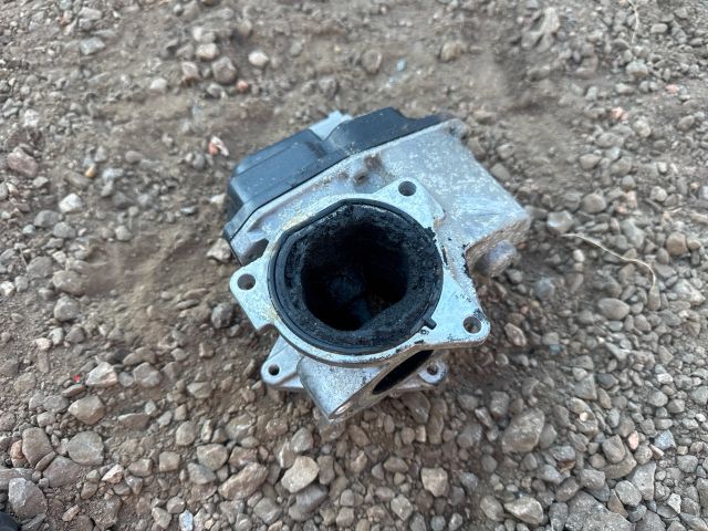 bontott SKODA SUPERB II EGR / AGR Vákum Szelep