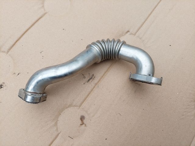 bontott SKODA SUPERB II EGR Hűtő Cső