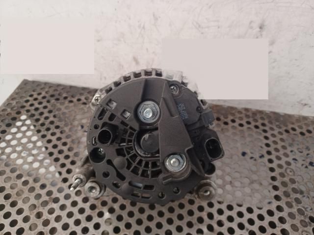 bontott SKODA SUPERB II Generátor