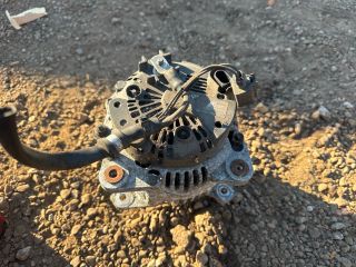 bontott SKODA SUPERB II Generátor