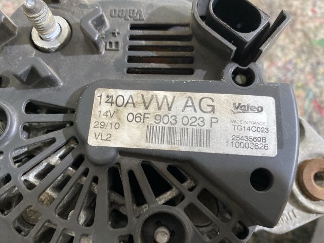 bontott SKODA SUPERB II Generátor