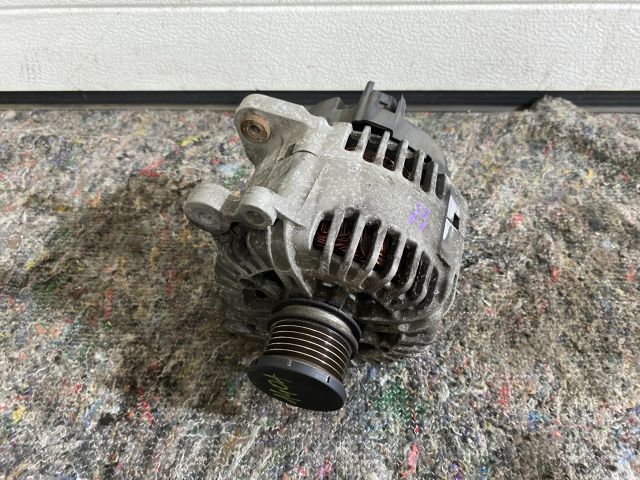 bontott SKODA SUPERB II Generátor