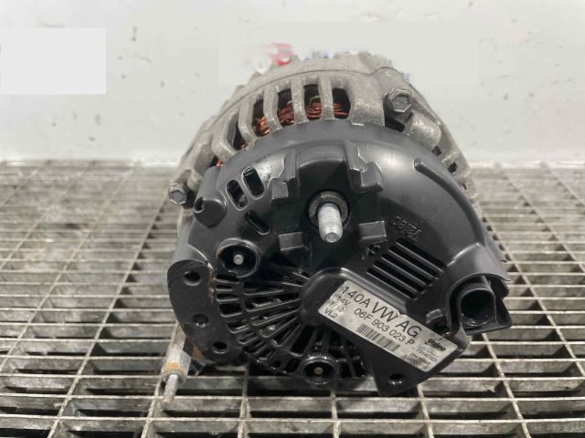 bontott SKODA SUPERB II Generátor