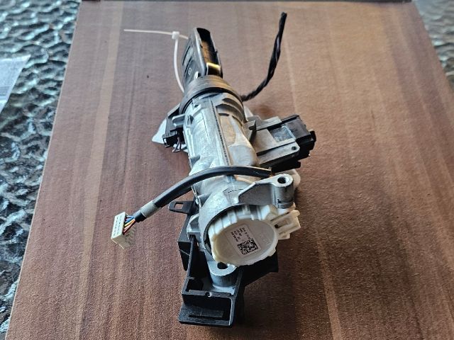 bontott SKODA SUPERB II Gyújtáskapcsoló Házzal