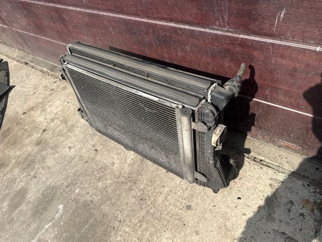 bontott SKODA SUPERB II Hűtőventilátor