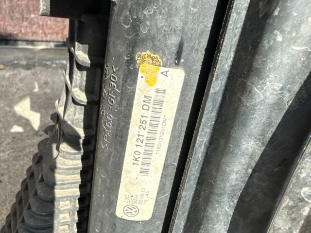 bontott SKODA SUPERB II Hűtőventilátor