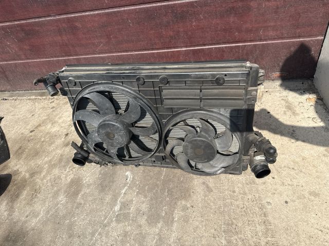 bontott SKODA SUPERB II Hűtőventilátor