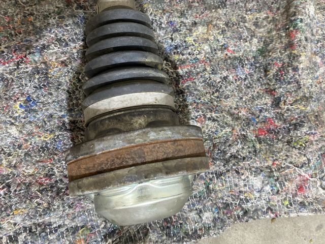 bontott SKODA SUPERB II Jobb Féltengely