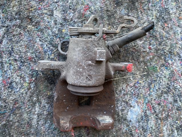 bontott SKODA SUPERB II Jobb hátsó Féknyereg Munkahengerrel