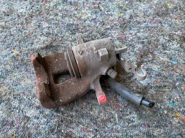 bontott SKODA SUPERB II Jobb hátsó Féknyereg Munkahengerrel