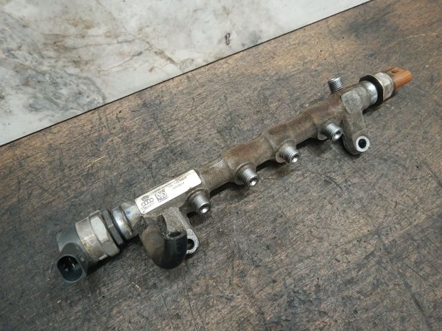 bontott SKODA SUPERB II Közösnyomócső