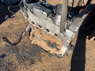 bontott SKODA SUPERB II Motor (Fűzött blokk hengerfejjel)