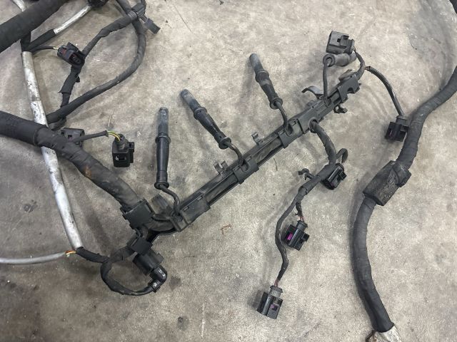 bontott SKODA SUPERB II Motor Kábelköteg