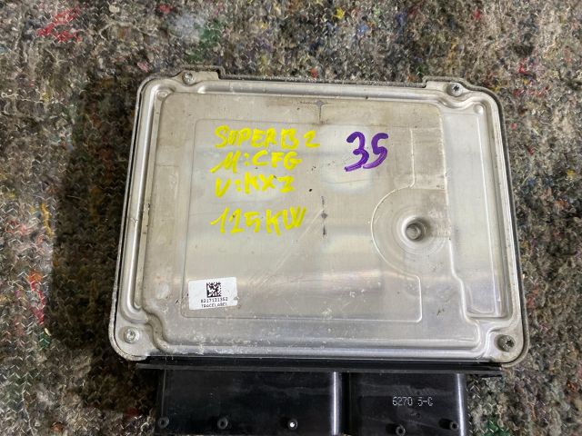 bontott SKODA SUPERB II Motorvezérlő