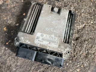 bontott SKODA SUPERB II Motorvezérlő