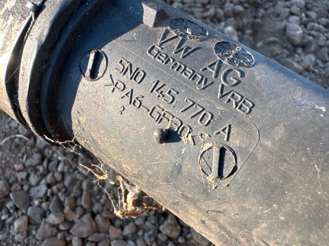 bontott SKODA SUPERB II Turbócső