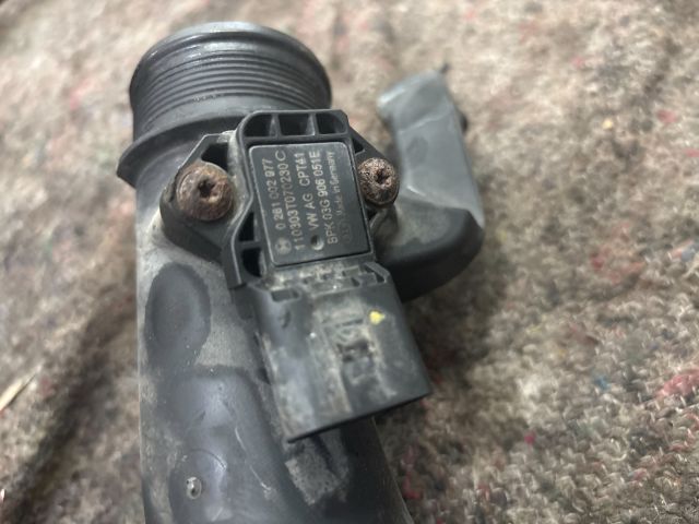 bontott SKODA SUPERB II Turbócső