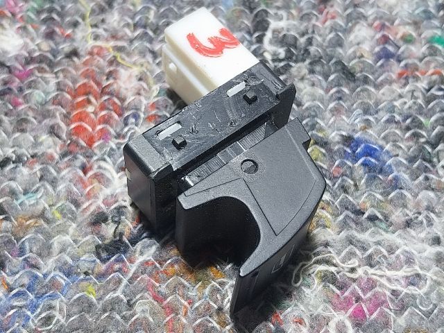 bontott SKODA SUPERB II Ablakemelő Kapcsoló (Pozíciófüggetlen)