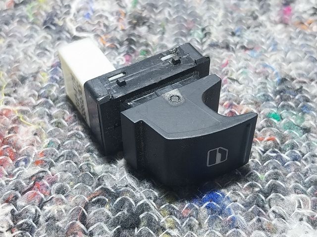 bontott SKODA SUPERB II Ablakemelő Kapcsoló (Pozíciófüggetlen)