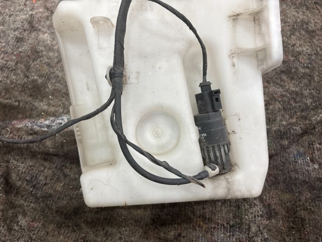 bontott SKODA SUPERB II Ablakmosó Tartály