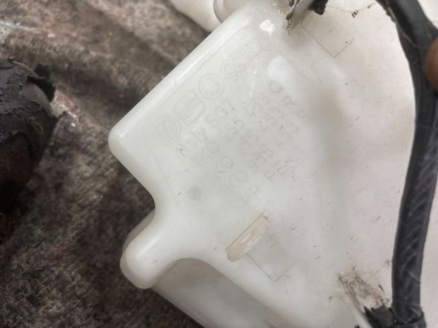 bontott SKODA SUPERB II Ablakmosó Tartály