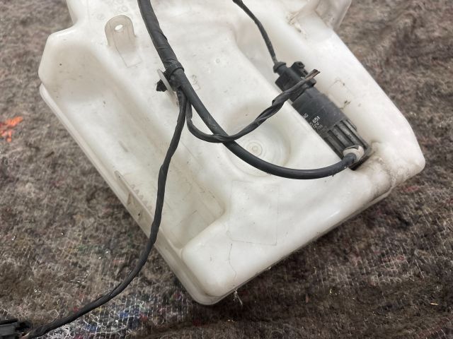 bontott SKODA SUPERB II Ablakmosó Tartály