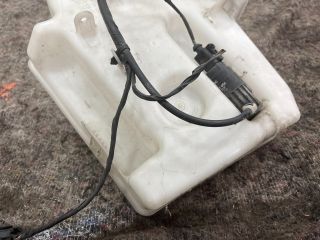 bontott SKODA SUPERB II Ablakmosó Tartály