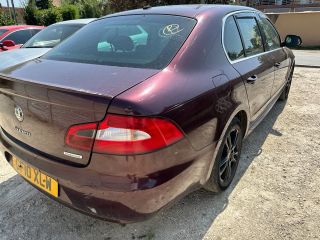 bontott SKODA SUPERB II Akkumulátor Tartó