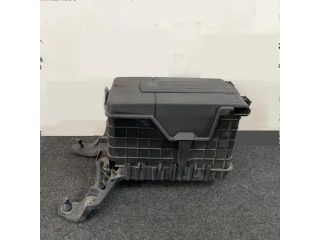 bontott SKODA SUPERB II Akkumulátor Tartó