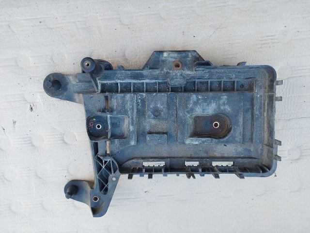 bontott SKODA SUPERB II Akkumulátor Tartó