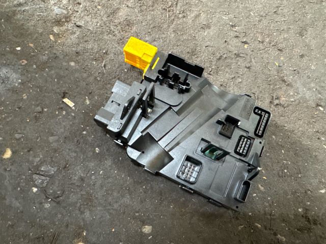 bontott SKODA SUPERB II Aktív Kormány Elektronika